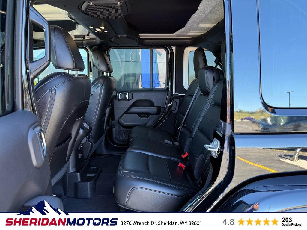 2020 Jeep Wrangler Unlimited Sahara Altitude