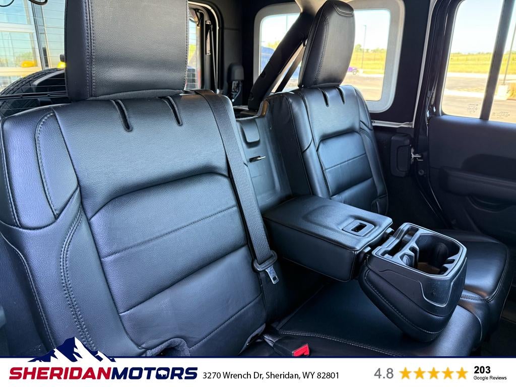 2020 Jeep Wrangler Unlimited Sahara Altitude