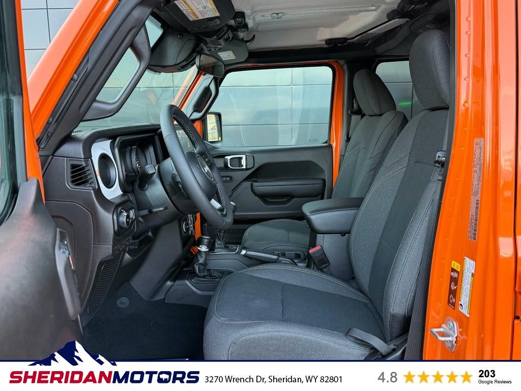 2025 Jeep Wrangler 4-Door Summit 4x4