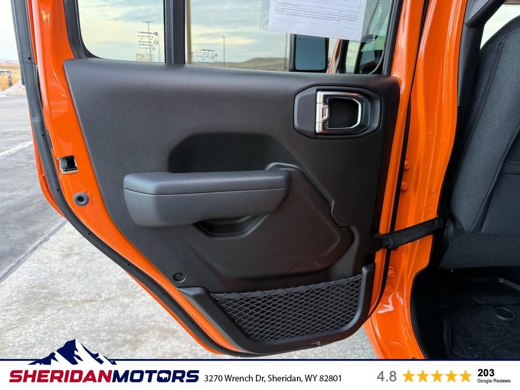 2025 Jeep Wrangler 4-Door Summit 4x4