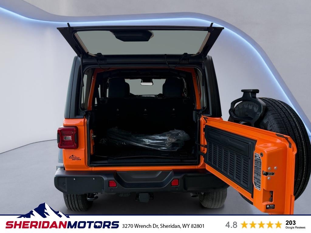 2025 Jeep Wrangler 4-Door Summit 4x4