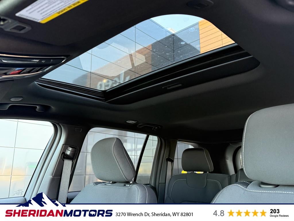 2025 Jeep Grand Cherokee GRAND CHEROKEE LAREDO X 4X4