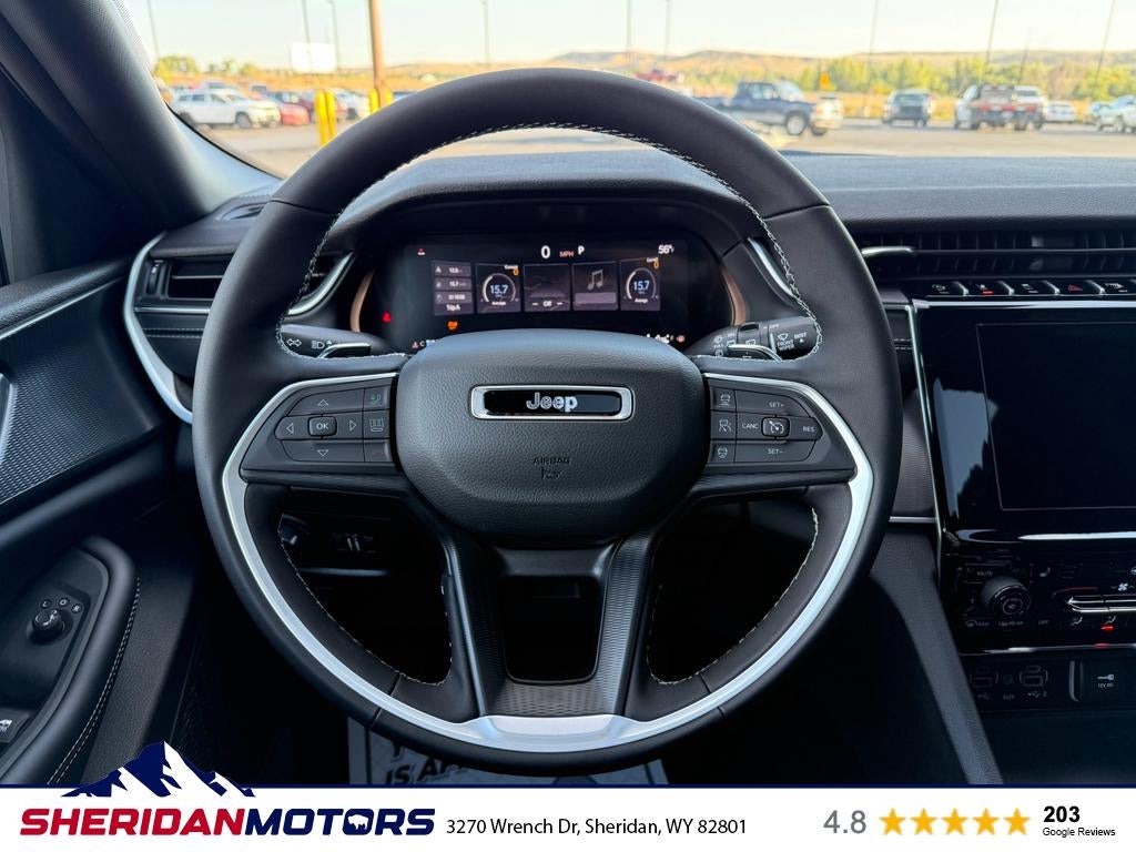 2025 Jeep Grand Cherokee GRAND CHEROKEE LAREDO X 4X4