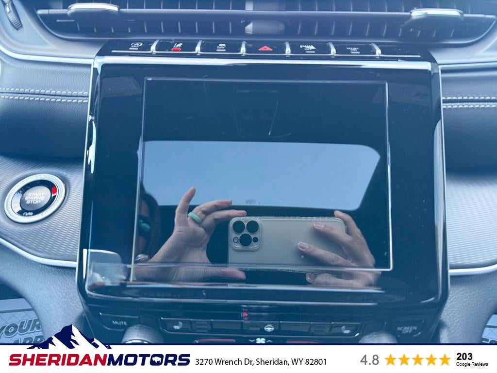 2025 Jeep Grand Cherokee GRAND CHEROKEE LAREDO X 4X4