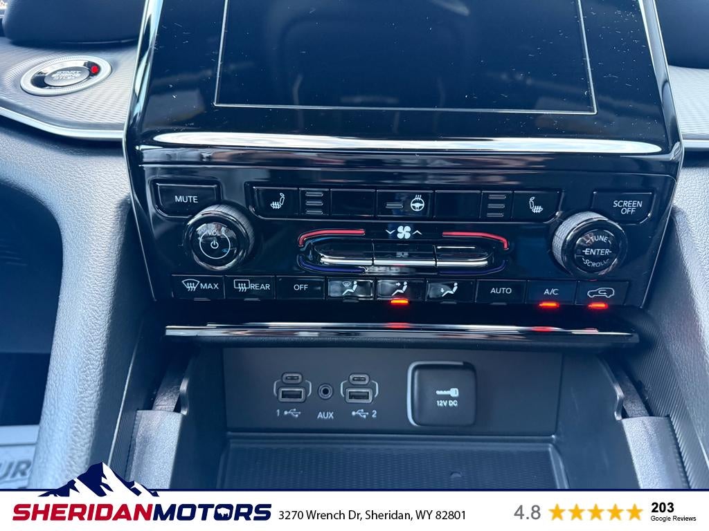 2025 Jeep Grand Cherokee GRAND CHEROKEE LAREDO X 4X4