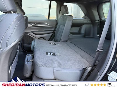 2025 Jeep Grand Cherokee GRAND CHEROKEE LAREDO X 4X4