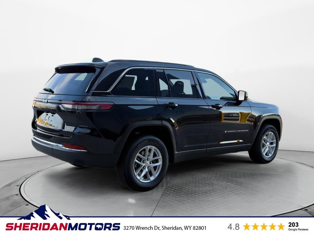 2025 Jeep Grand Cherokee GRAND CHEROKEE LAREDO X 4X4