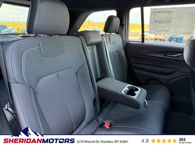 2025 Jeep Grand Cherokee GRAND CHEROKEE LAREDO X 4X4