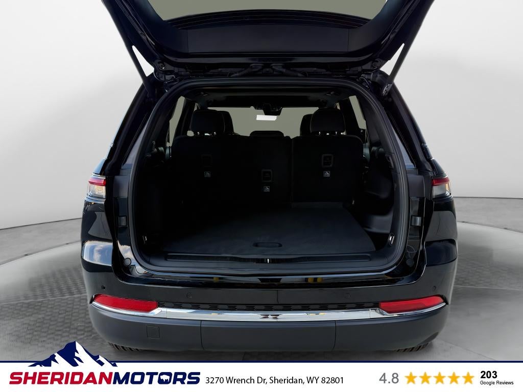 2025 Jeep Grand Cherokee GRAND CHEROKEE LAREDO X 4X4