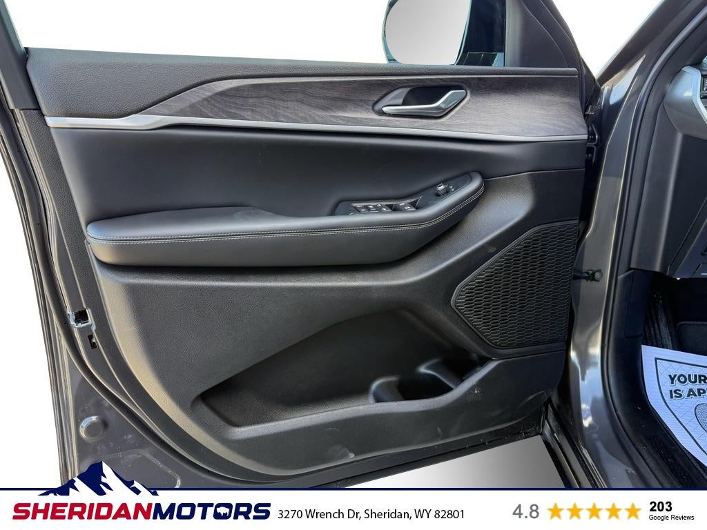 2026 Jeep Grand Cherokee GRAND CHEROKEE LAREDO ALTITUDE 4X4