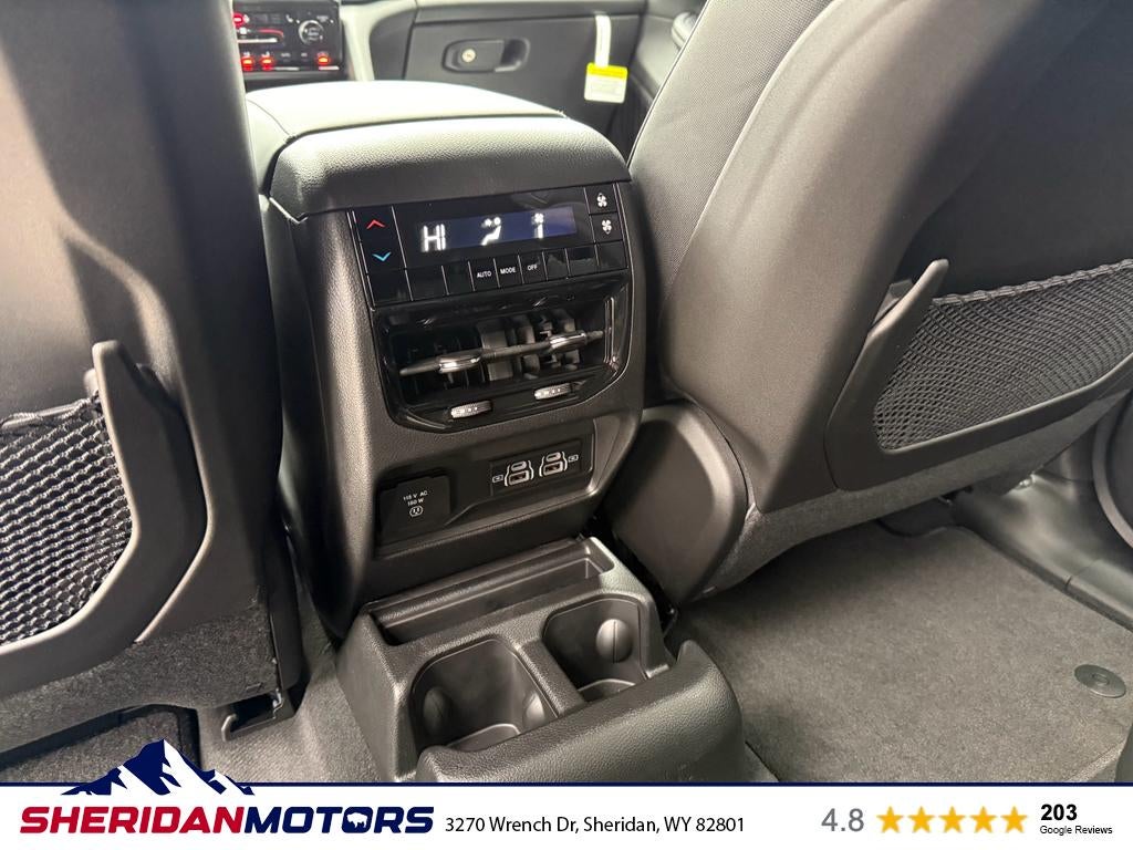 2025 Jeep Grand Cherokee GRAND CHEROKEE L ALTITUDE X 4X4