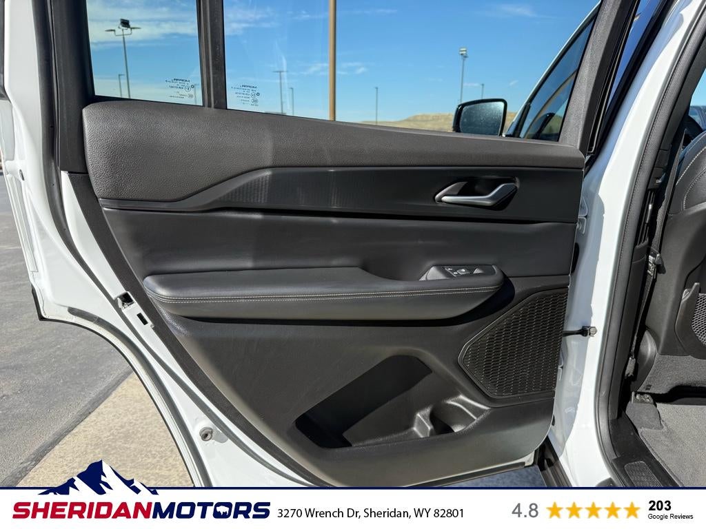 2024 Jeep Grand Cherokee L Altitude 4x4