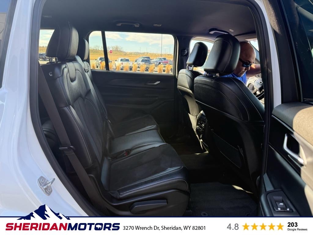 2024 Jeep Grand Cherokee L Altitude 4x4