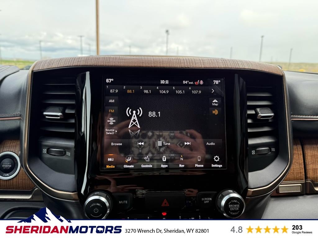 2020 RAM 1500 Laramie Longhorn Crew Cab 4x4 5'7' Box