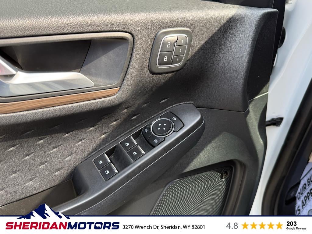 2020 Ford Escape Titanium