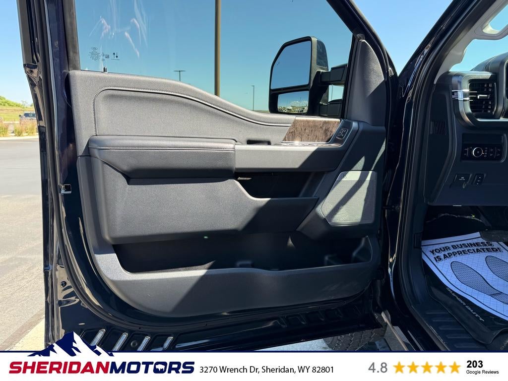 2025 Ford F-350 LARIAT