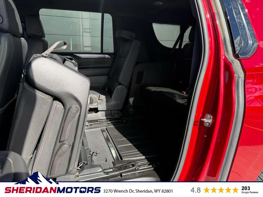 2023 Chevrolet Suburban 4WD RST