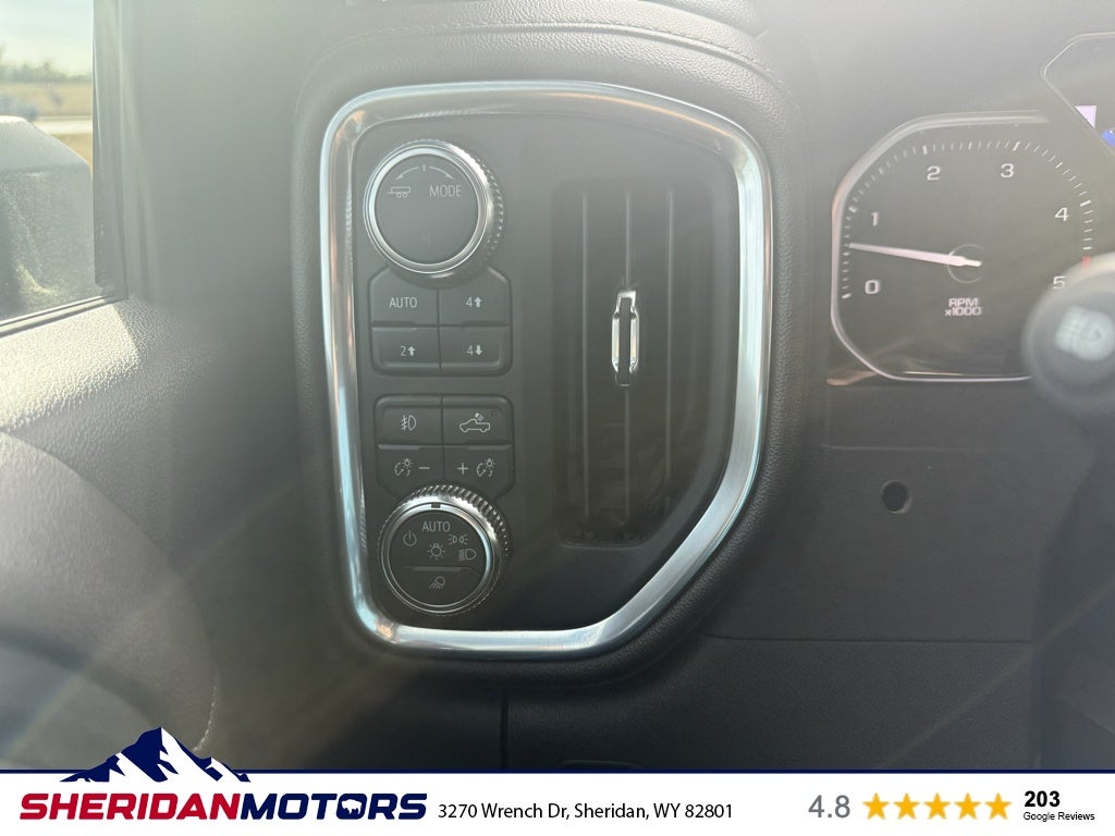 2022 GMC Sierra 2500HD 4WD Crew Cab Standard Bed Denali