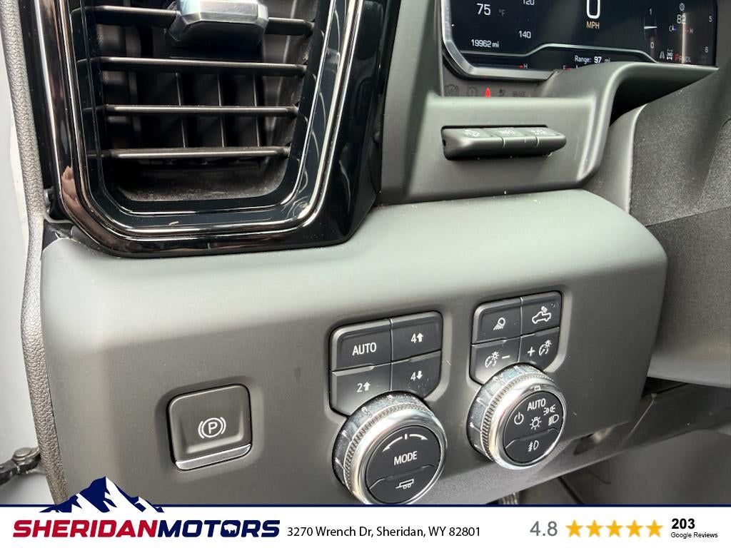 2024 GMC Sierra 2500HD 4WD Crew Cab Standard Bed AT4X
