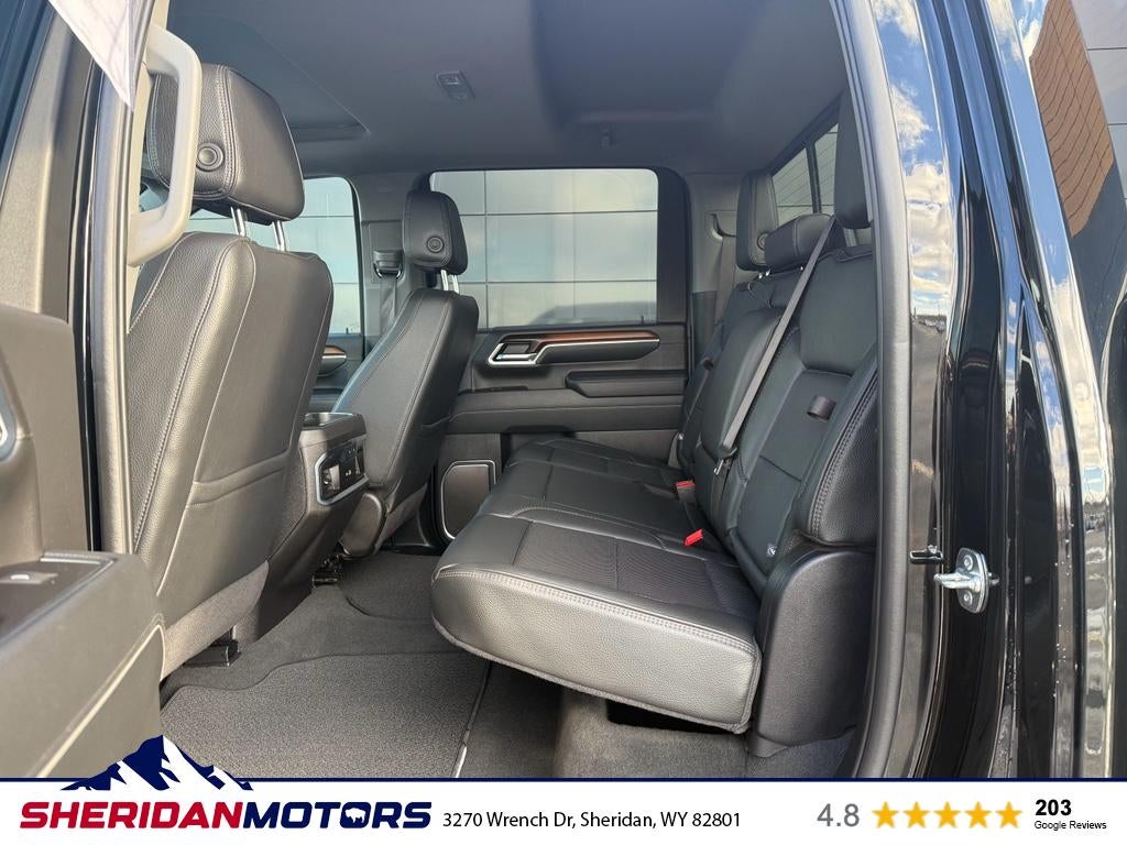 2025 GMC Sierra 3500HD 4WD Crew Cab Standard Bed Denali