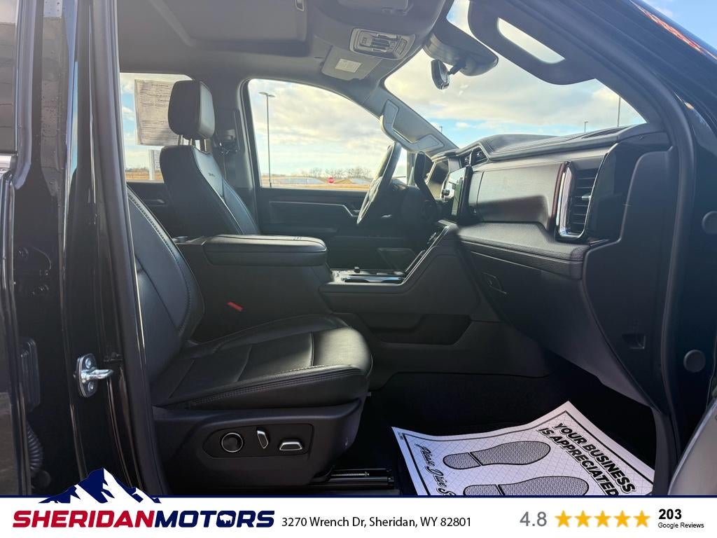 2025 GMC Sierra 3500HD 4WD Crew Cab Standard Bed Denali