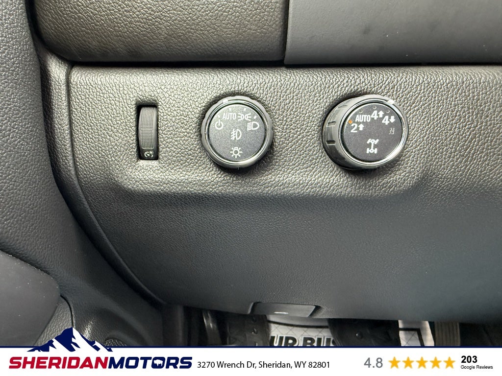 2022 GMC Canyon 4WD AT4 w/Leather