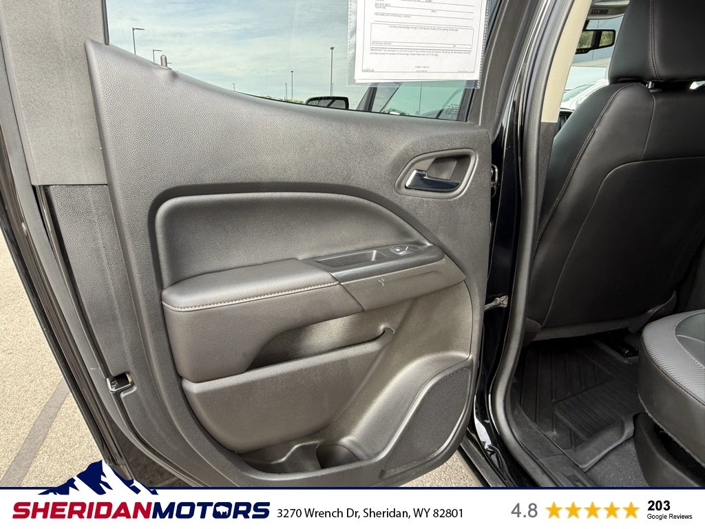 2022 GMC Canyon 4WD AT4 w/Leather