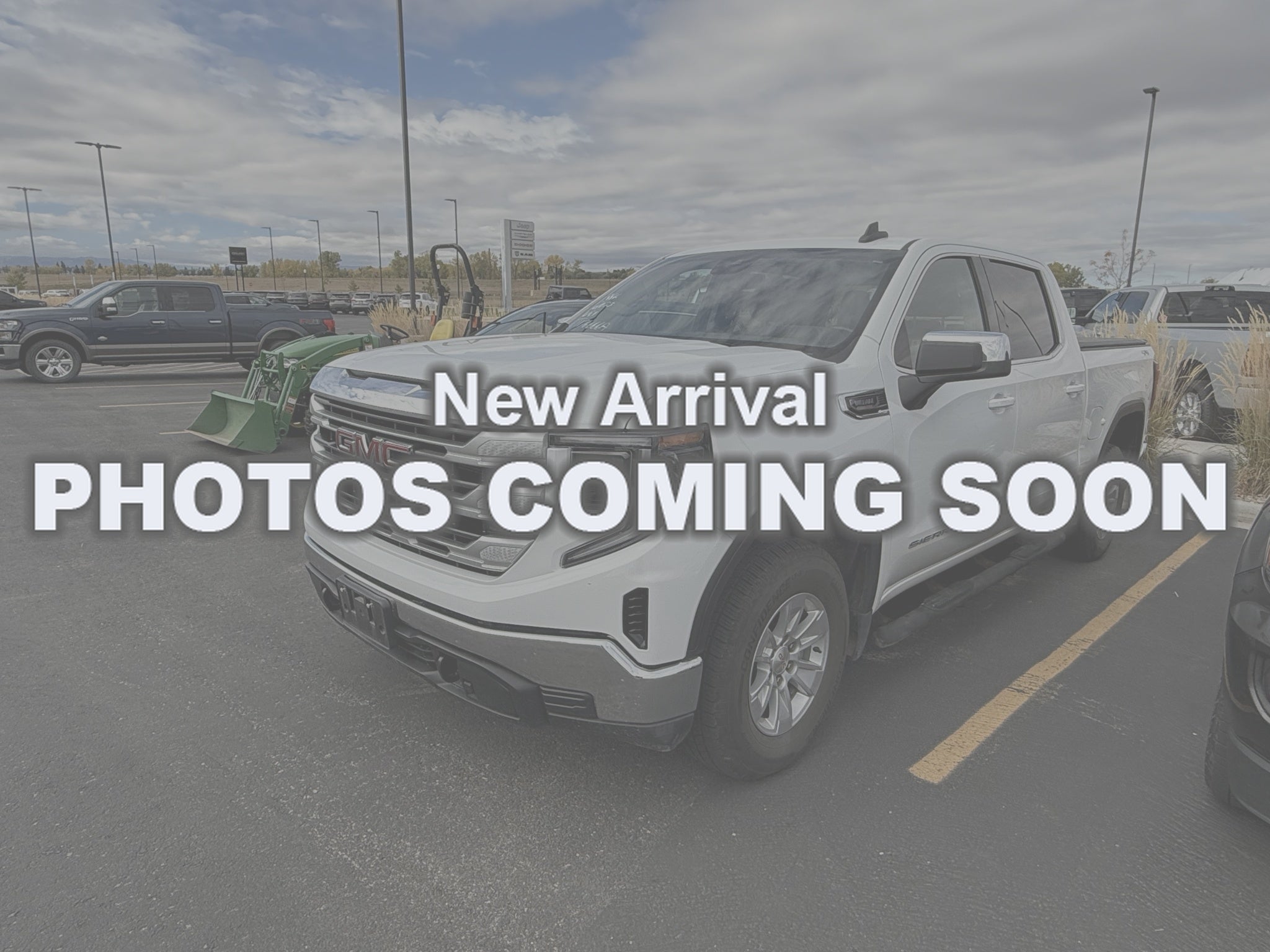 2023 GMC Sierra 1500 4WD Crew Cab Short Box SLE