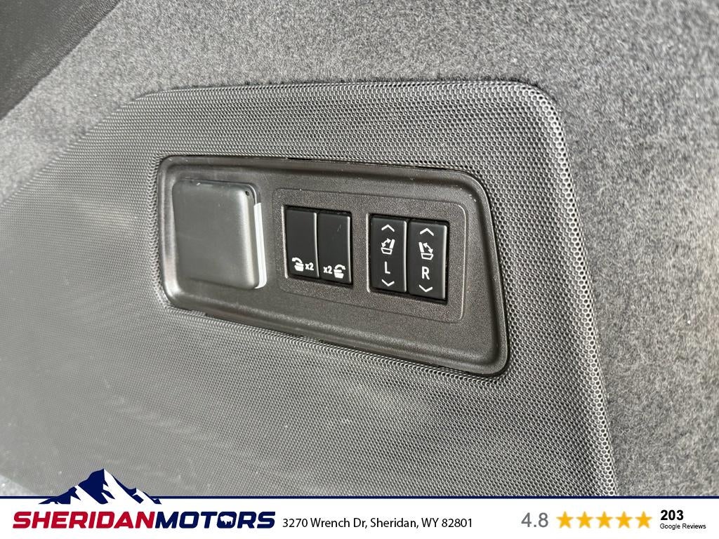2022 Cadillac Escalade Sport Platinum