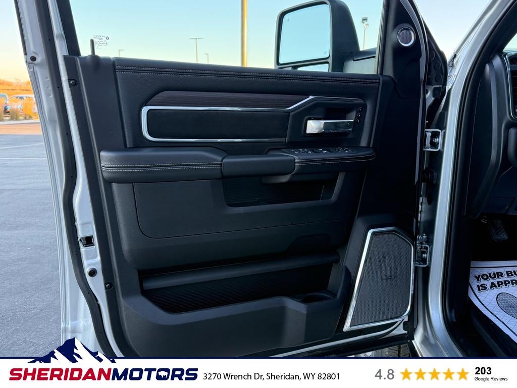 2026 RAM Ram 3500 RAM 3500 LARAMIE CREW CAB 4X4 8' BOX