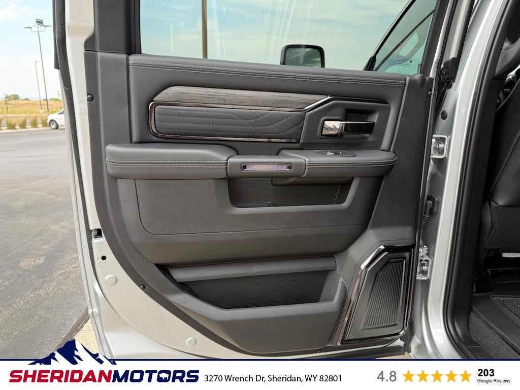 2026 RAM Ram 3500 RAM 3500 LIMITED CREW CAB 4X4 6'4' BOX