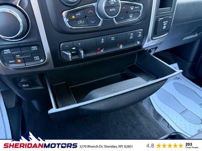 2017 RAM 1500 Big Horn Crew Cab 4x4 5'7' Box