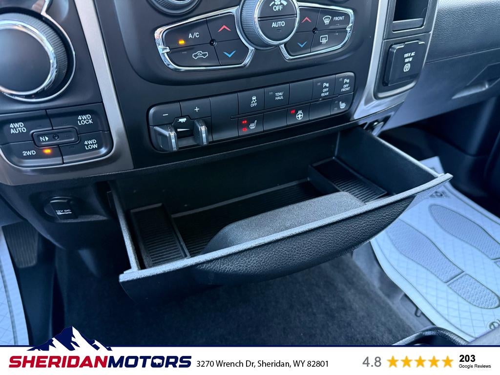 2017 RAM 1500 Big Horn Crew Cab 4x4 5'7' Box