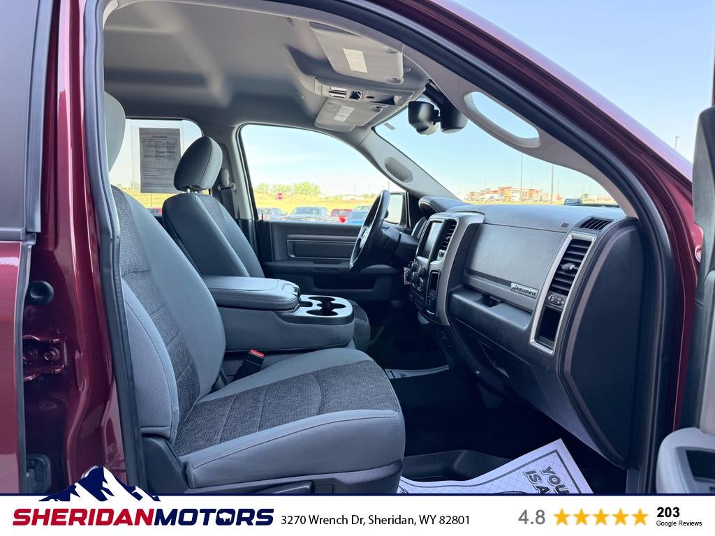 2017 RAM 1500 Big Horn Crew Cab 4x4 5'7' Box