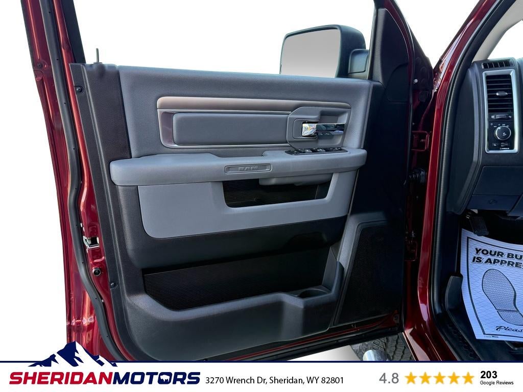 2017 RAM 1500 Big Horn Crew Cab 4x4 5'7' Box