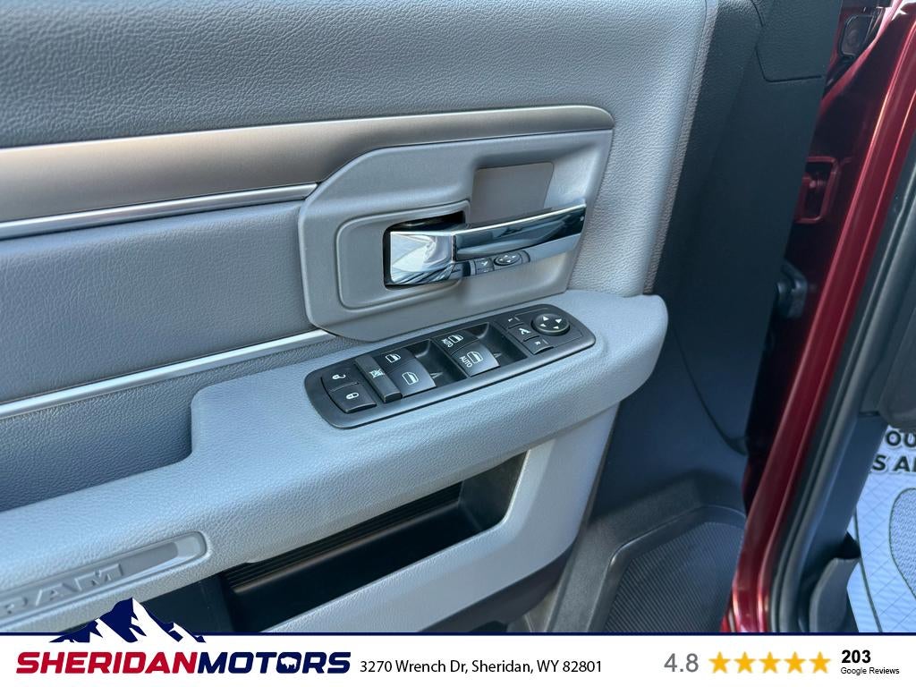 2017 RAM 1500 Big Horn Crew Cab 4x4 5'7' Box