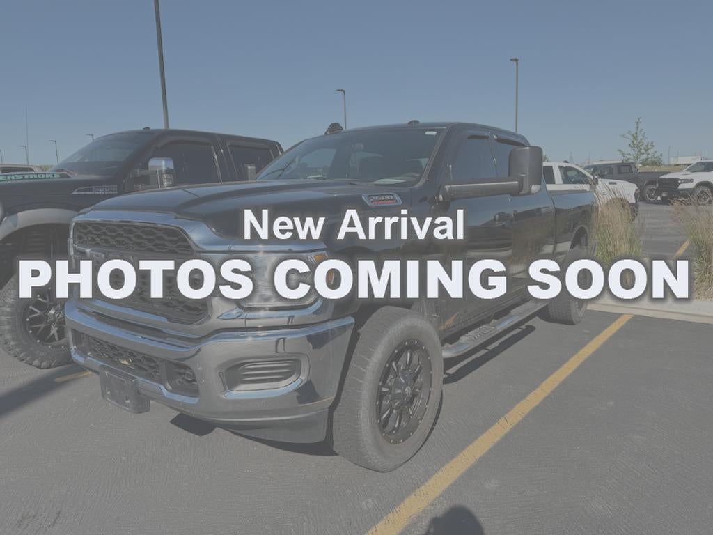 2022 RAM 2500 Tradesman Crew Cab 4x4 6'4' Box