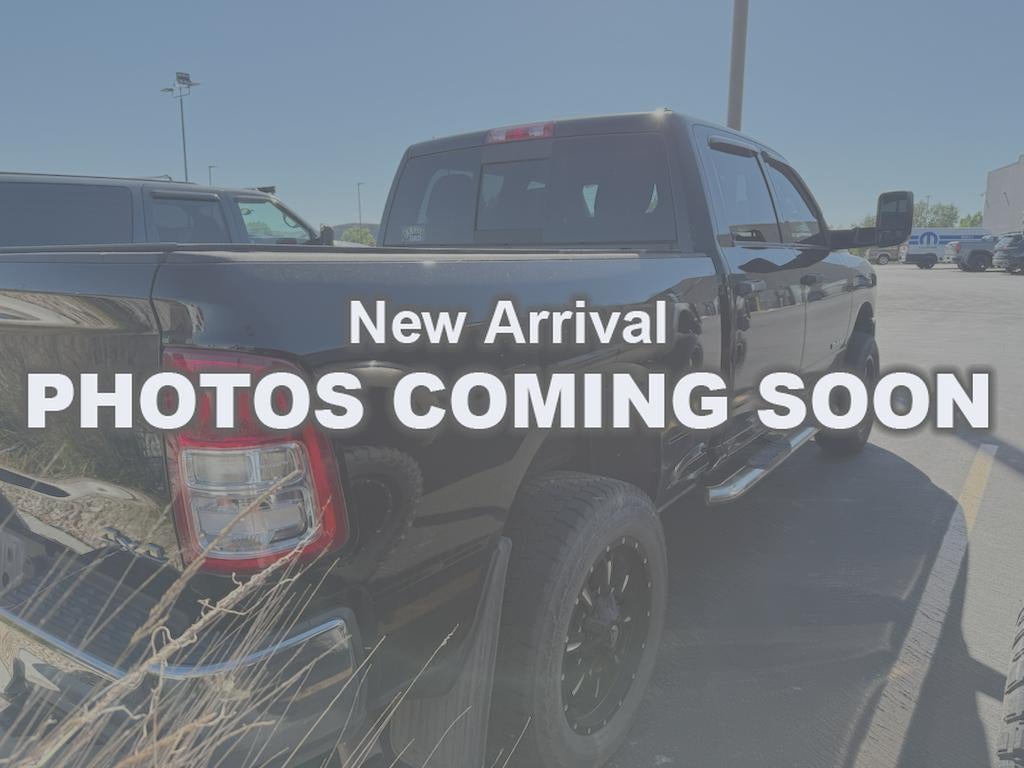 2022 RAM 2500 Tradesman Crew Cab 4x4 6'4' Box