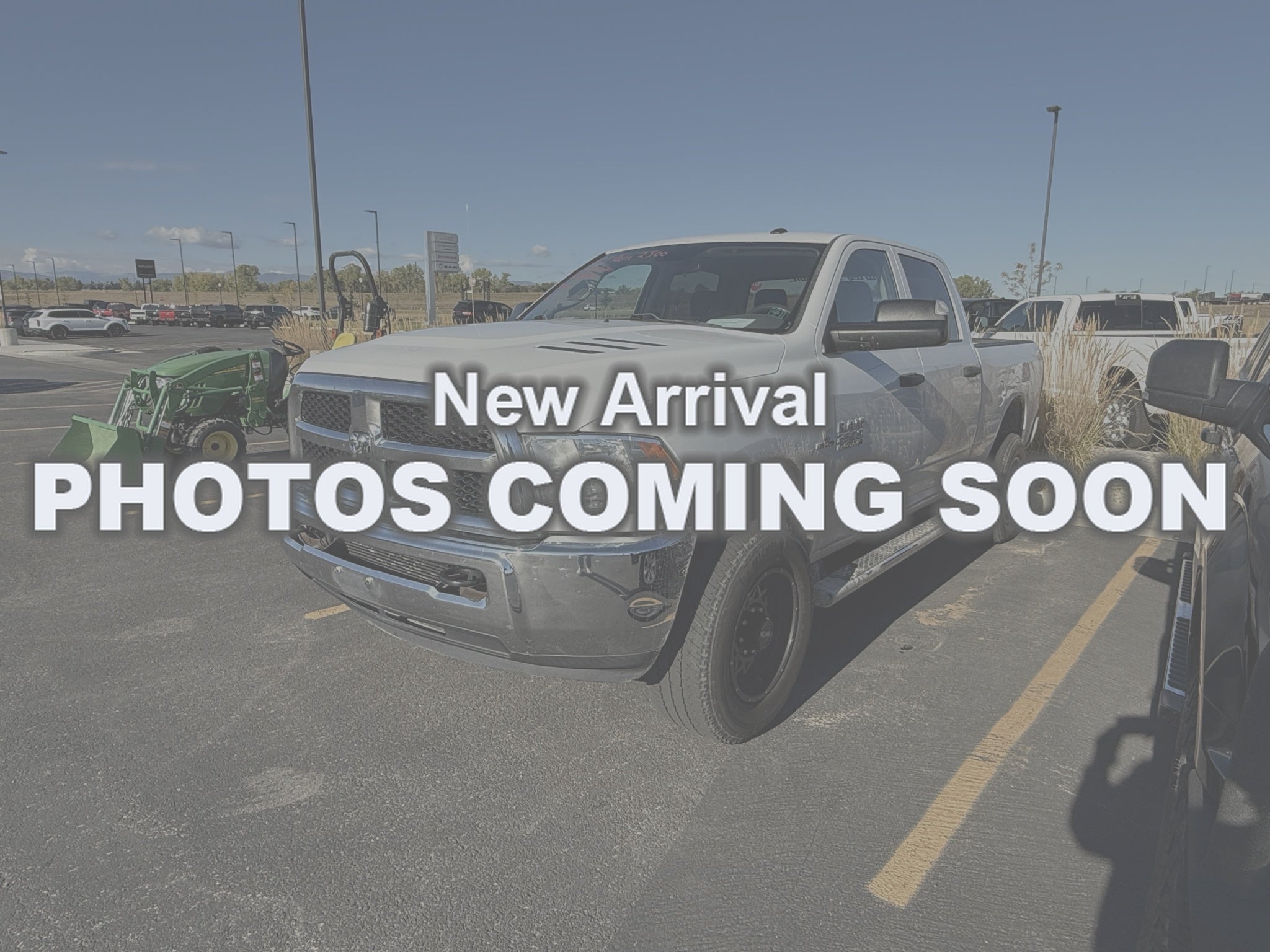 2017 RAM 2500 Tradesman Crew Cab 4x4 6'4' Box