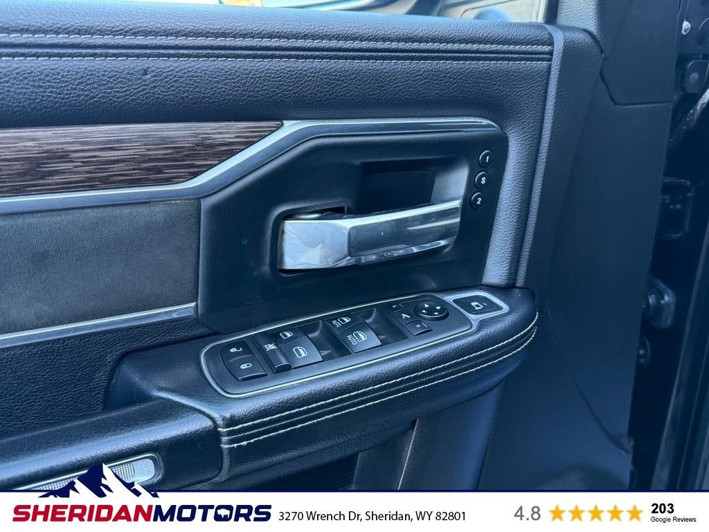 2019 RAM 2500 Laramie Crew Cab 4x4 6'4' Box