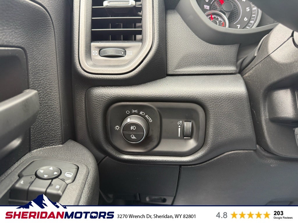 2026 RAM 2500 RAM 2500 TRADESMAN CREW CAB 4X4 8' BOX