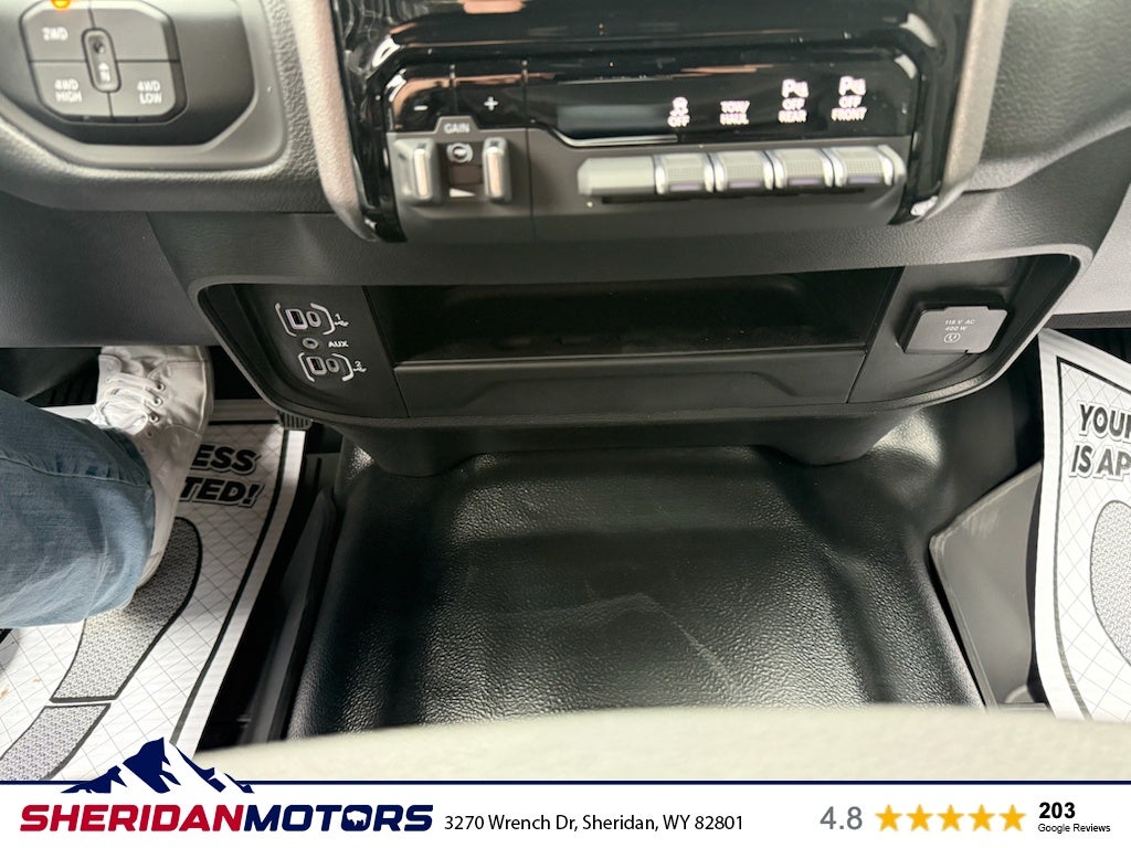 2026 RAM 2500 RAM 2500 TRADESMAN CREW CAB 4X4 8' BOX