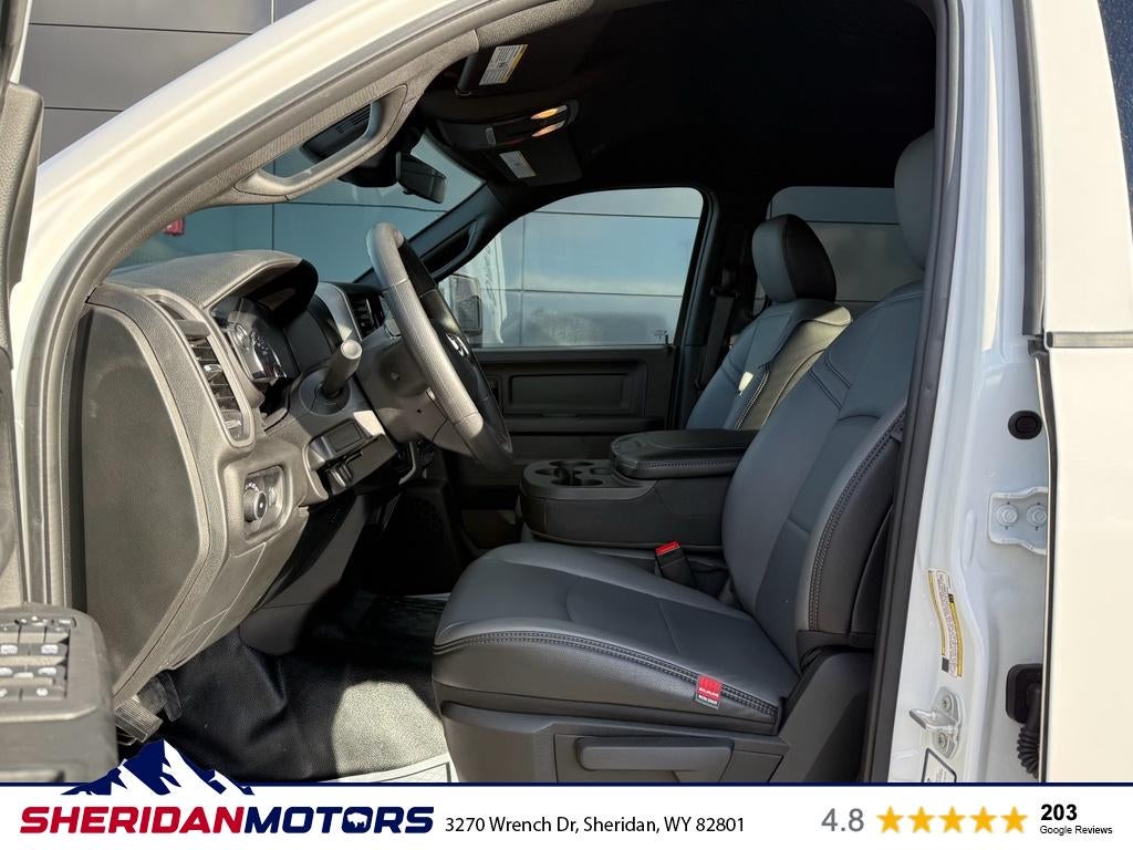 2025 RAM Ram 5500 Chassis Cab RAM 5500 TRADESMAN CHASSIS CREW CAB 4X4 84' CA