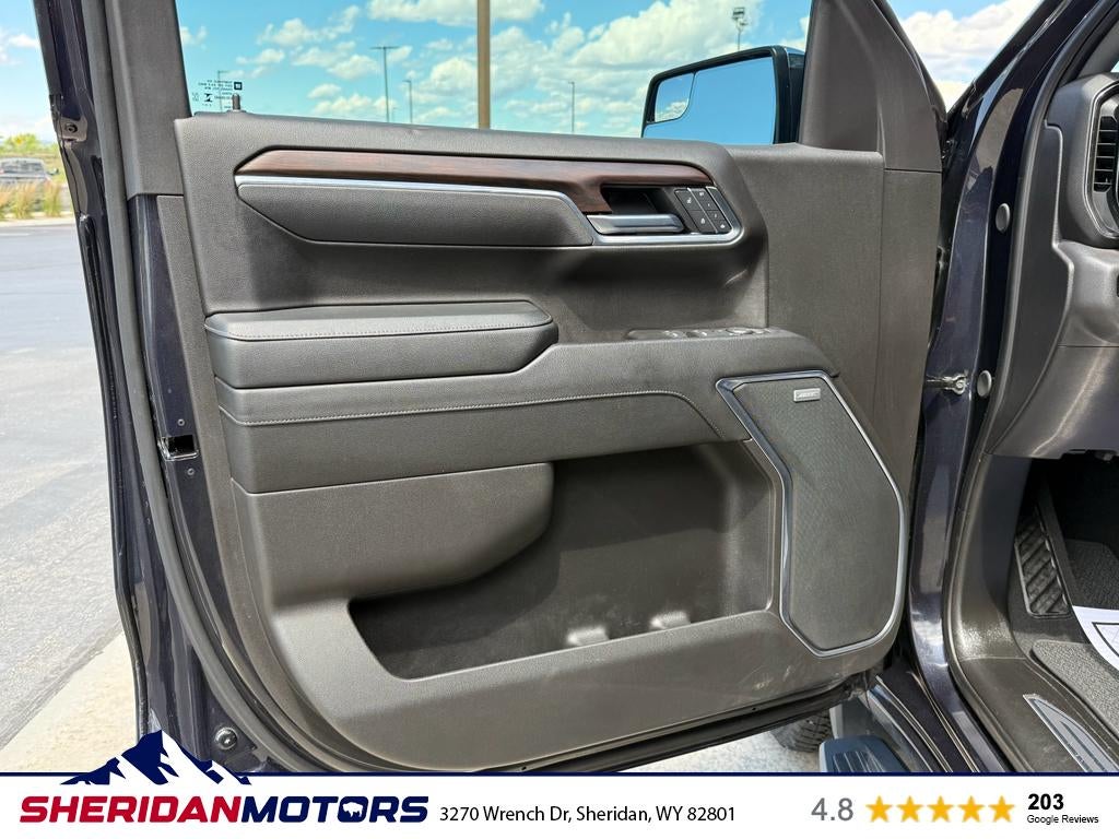 2025 GMC Sierra 1500 4WD Crew Cab Short Box SLT