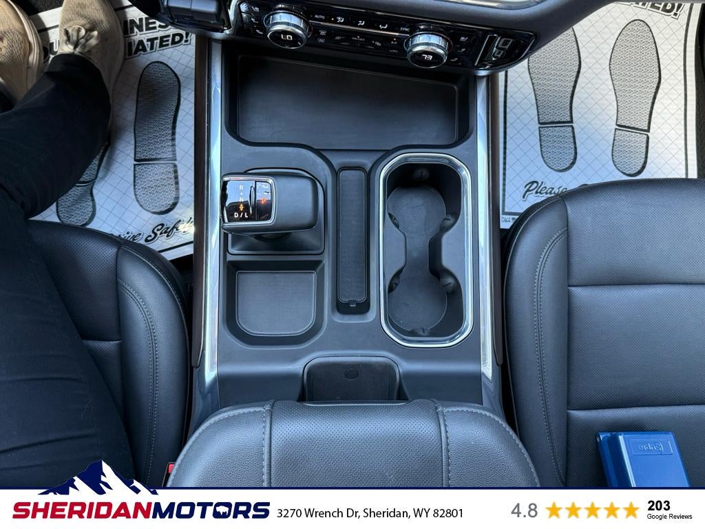 2025 GMC Sierra 1500 4WD Crew Cab Short Box SLT