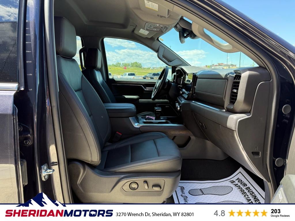 2025 GMC Sierra 1500 4WD Crew Cab Short Box SLT