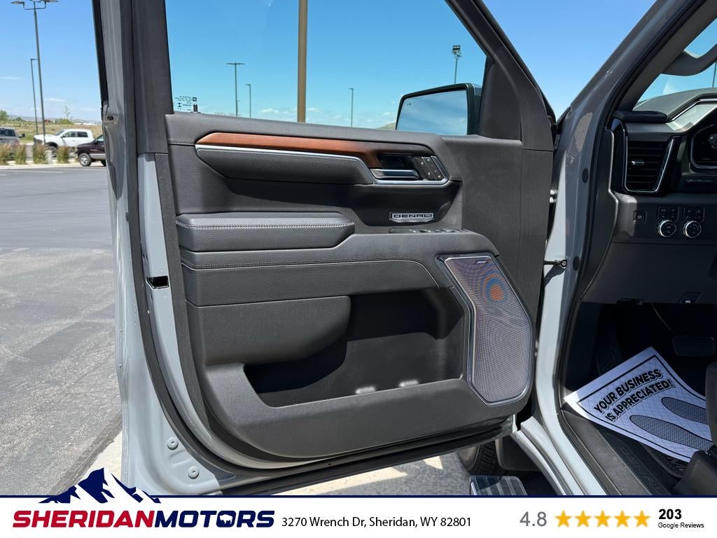 2025 GMC Sierra 1500 4WD Crew Cab Standard Box Denali