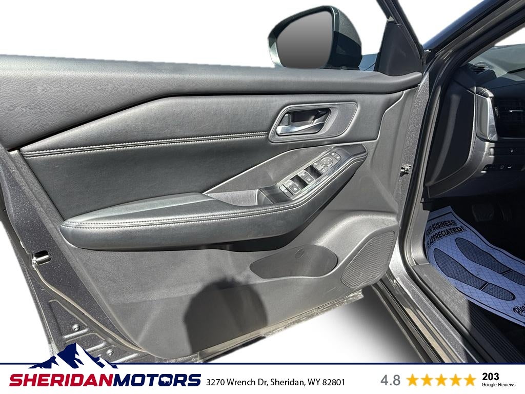 2026 Nissan Rogue SL