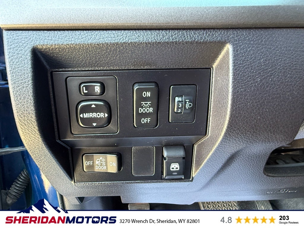2015 Toyota Tundra SR5 5.7L V8