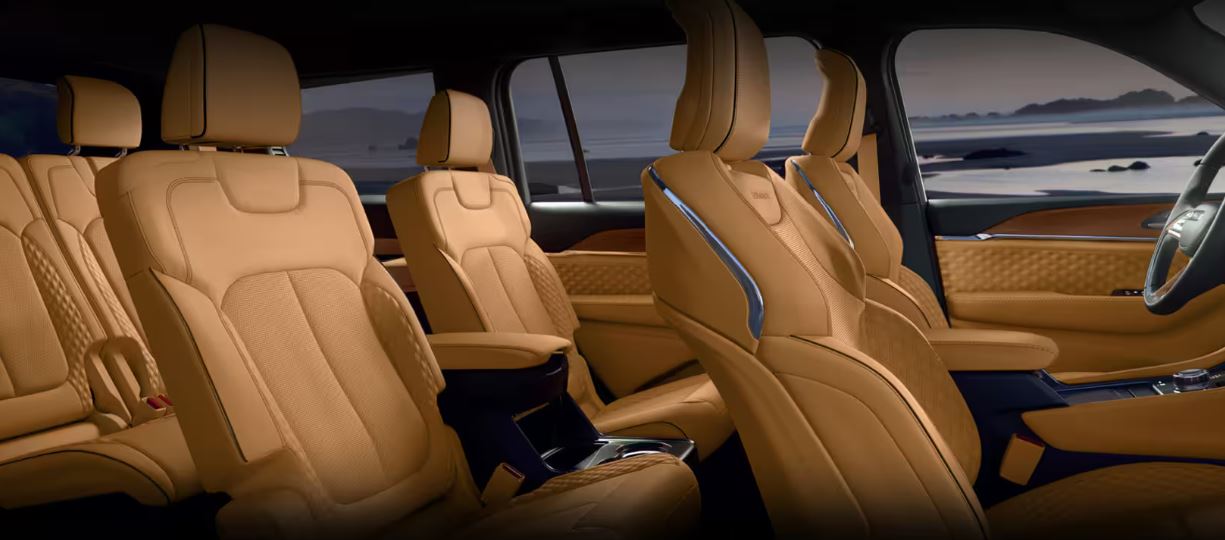 2024 Jeep Grand Cherokee Seats